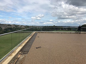 Image of deck project with frameless glass balustrade